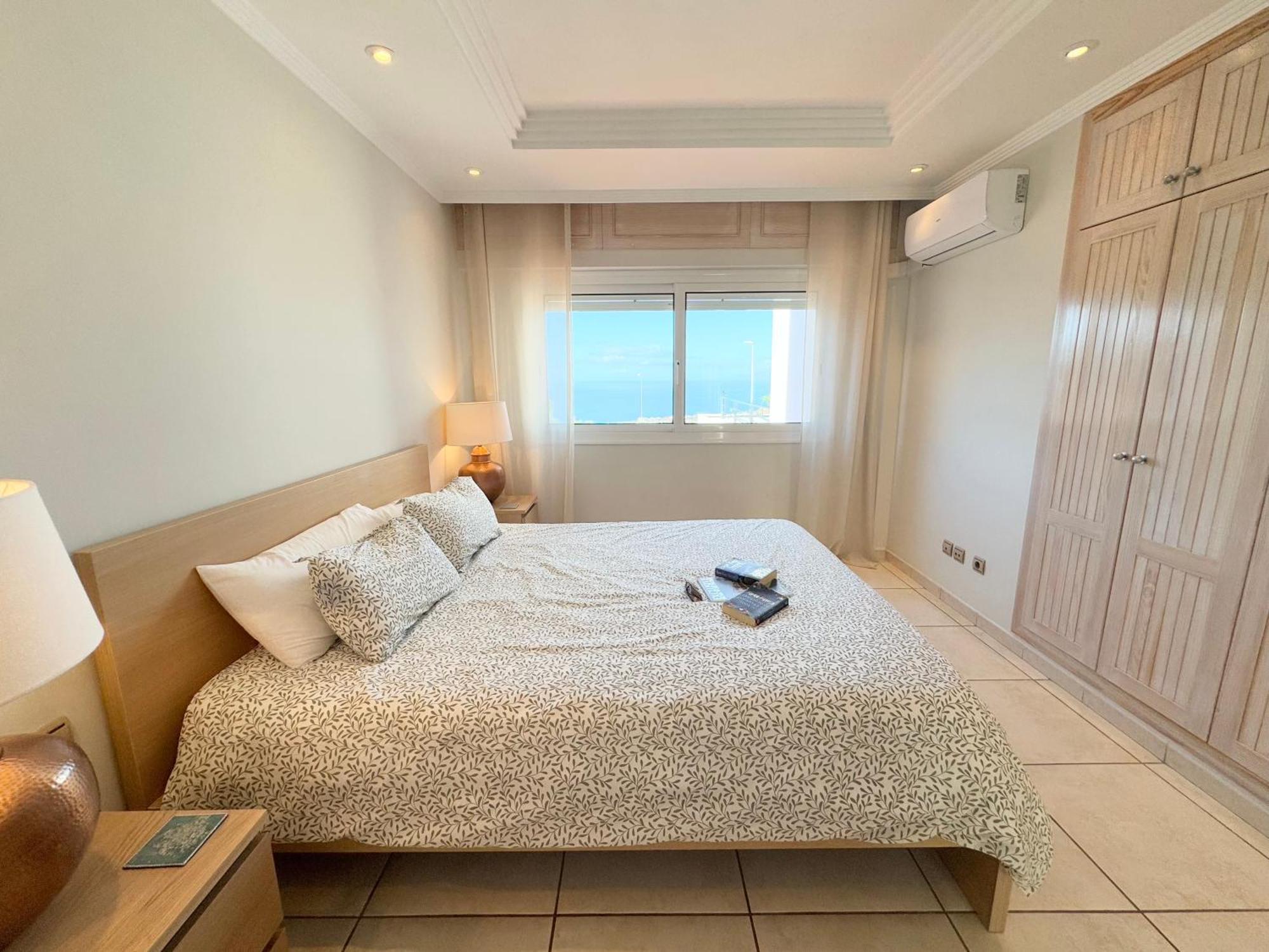 Villa Amorio A Spacious Modern Getaway With A Private Heated Pool & Sea Views Costa Adeje  Ngoại thất bức ảnh