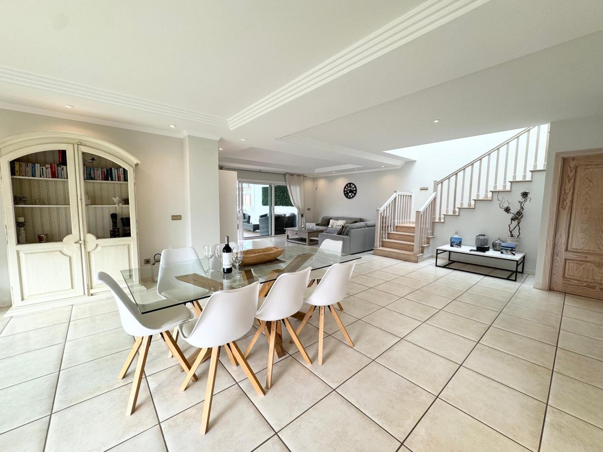 Villa Amorio A Spacious Modern Getaway With A Private Heated Pool & Sea Views Costa Adeje  Ngoại thất bức ảnh